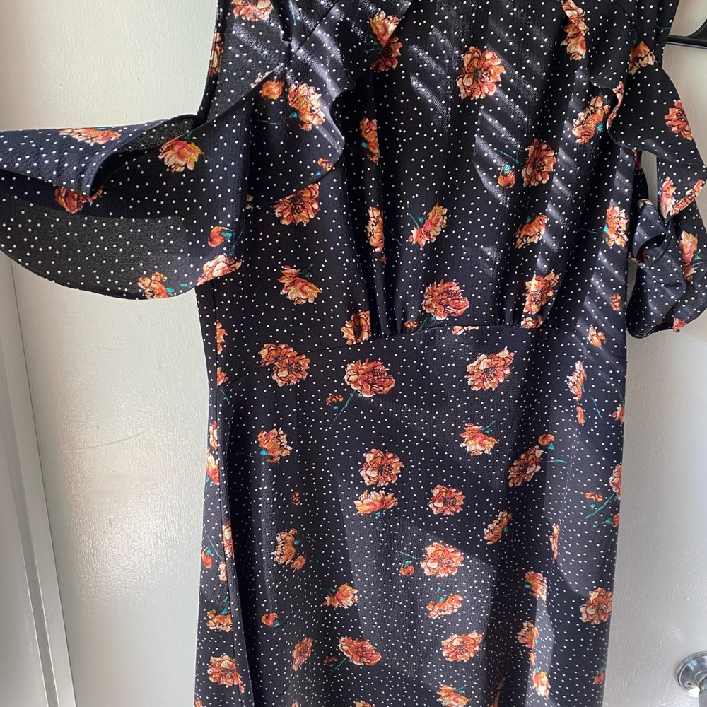 Kimchi Blue Off the shoulder dress